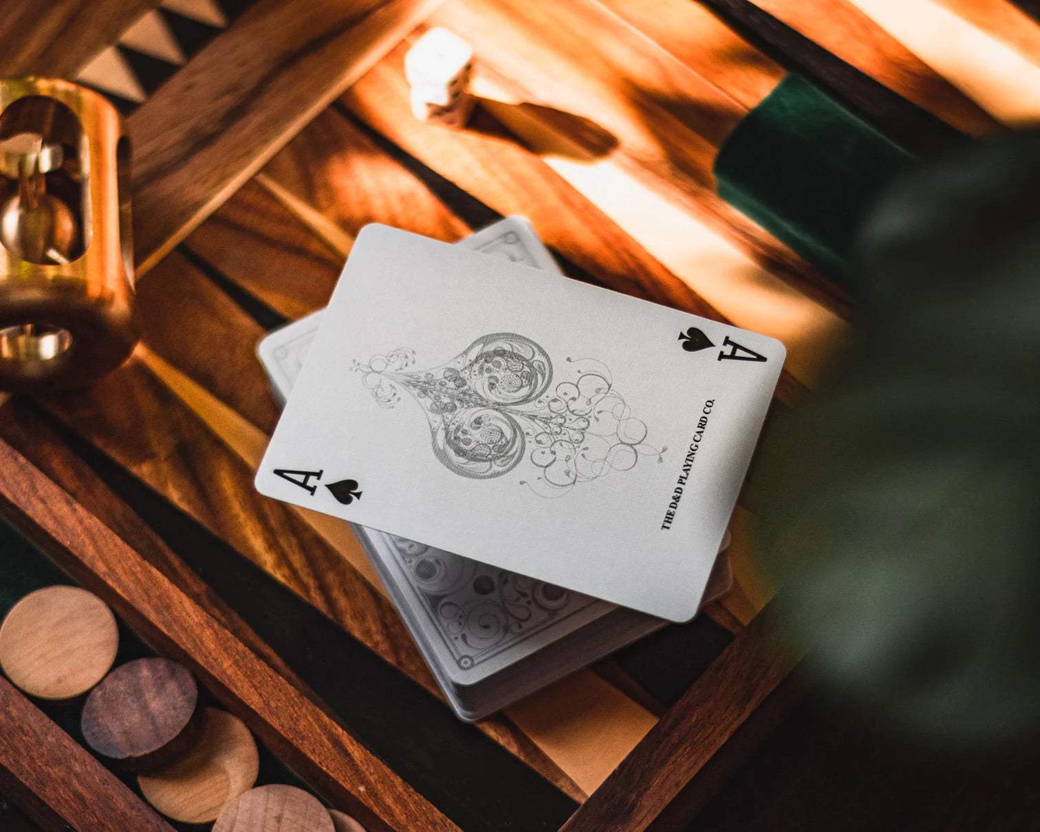 Smoke & Mirrors v8, Silver Edition