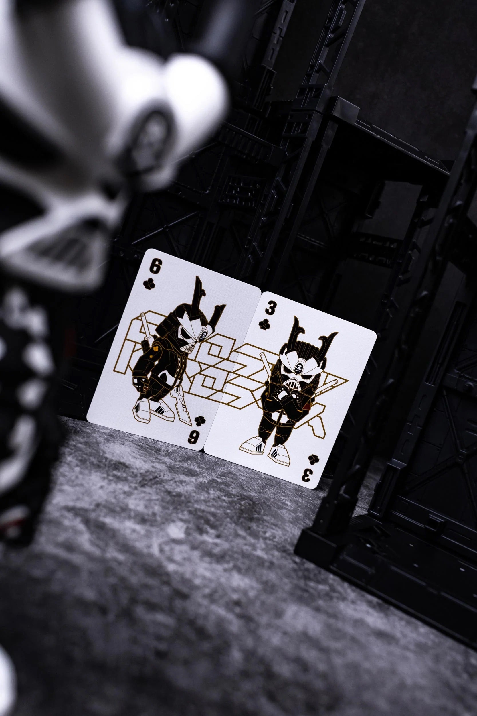 Bicycle Quiccs OG Black & Ghost White Playing Cards
