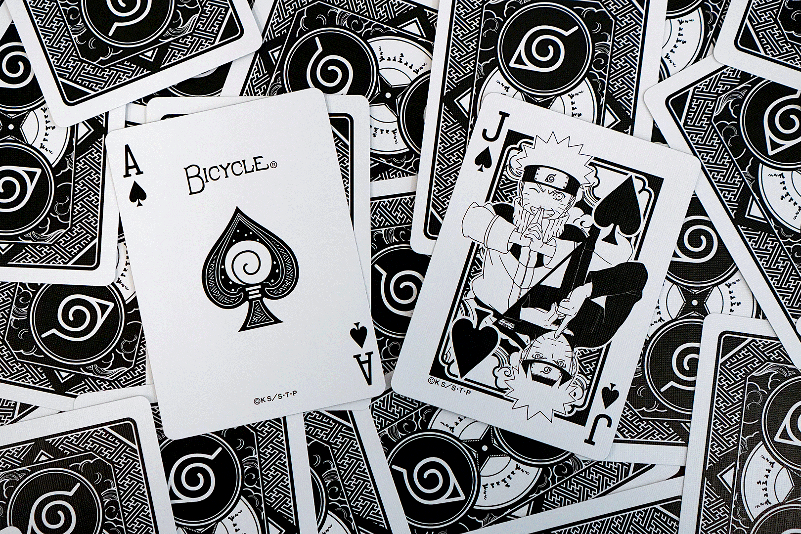 Bicycle Naruto playing cards