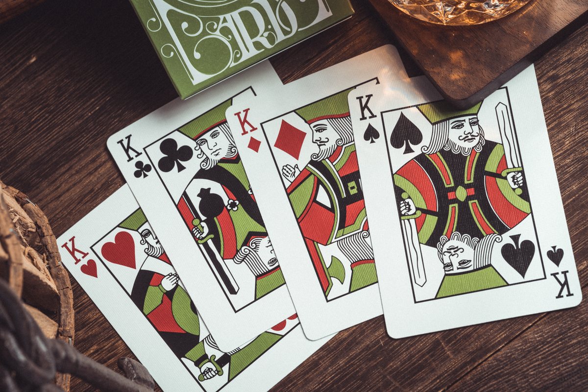 Smoke &amp; Mirrors V8, Green Edition Cardistry Cards
