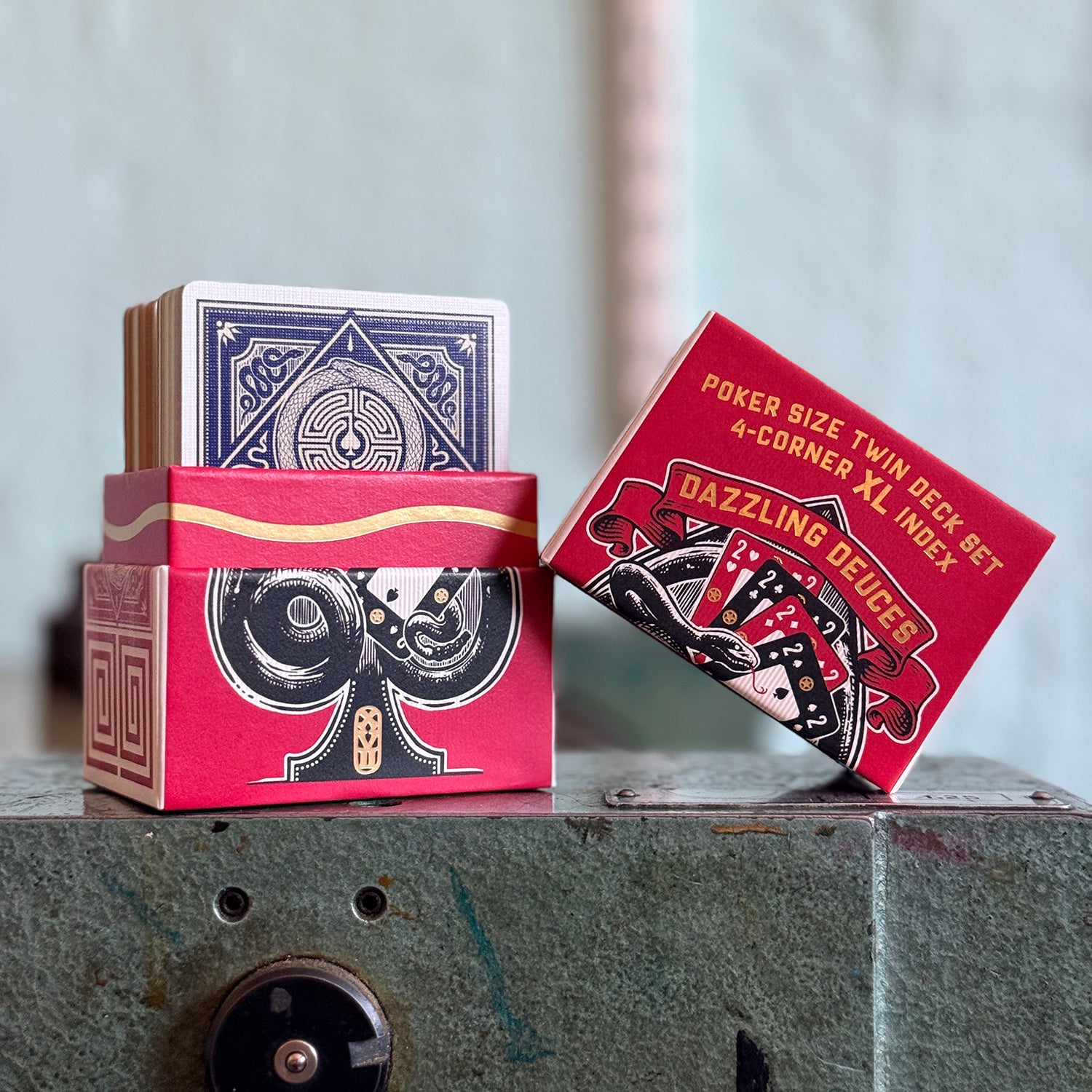 Dazzling Deuces LTD700 (Twindecks with gilded edges)