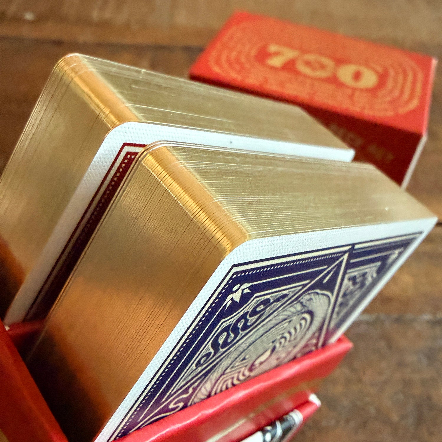 Dazzling Deuces LTD700 (Twindecks with gilded edges)