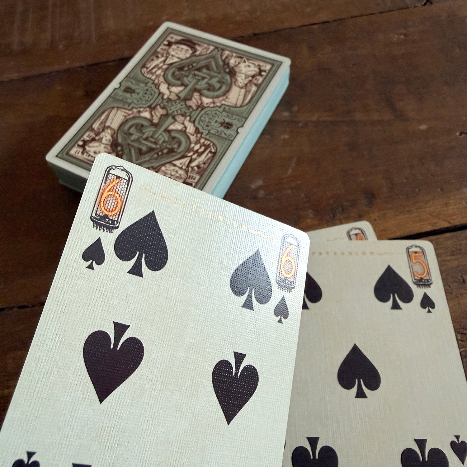 The Parlour Royale Patronium LTD700 (signature on tuckbox)